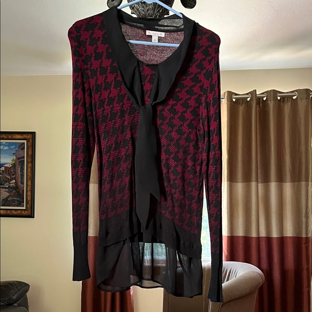 Red and Black Houndstooth Cardigan with Tie